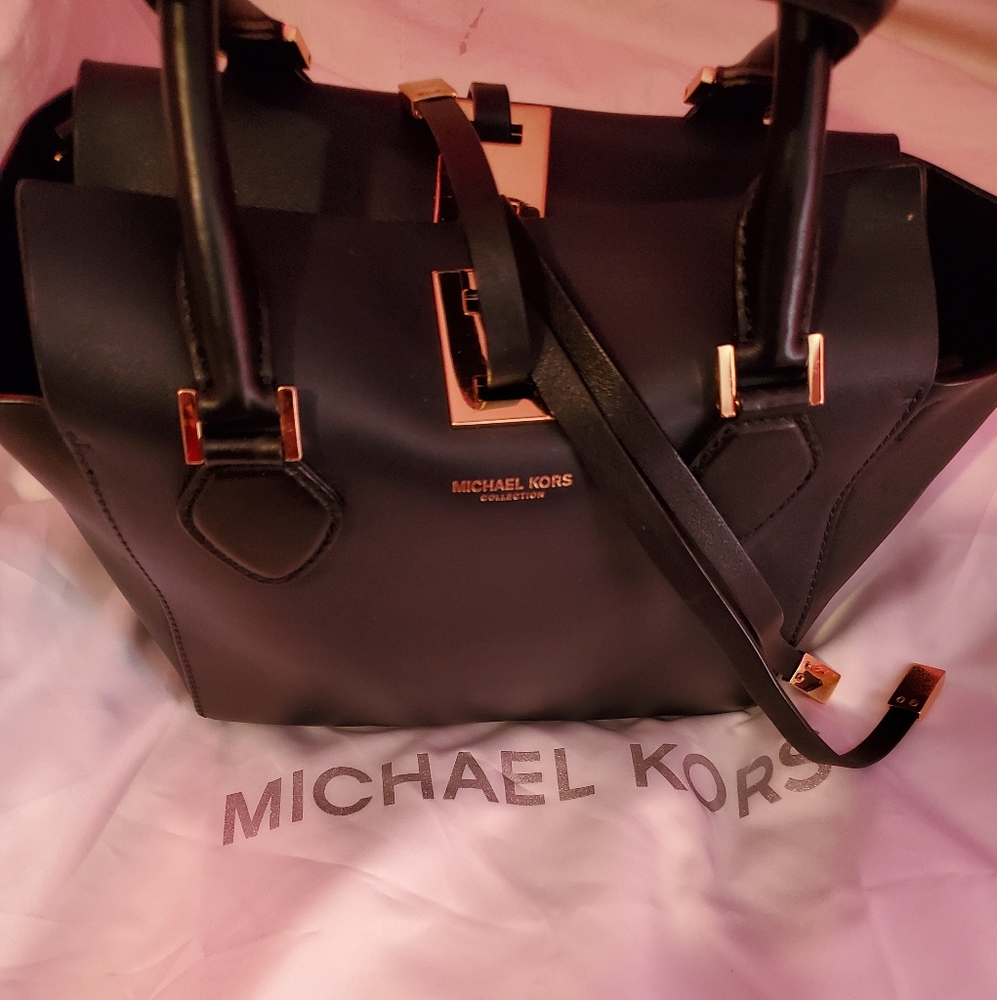 SOLD!! Authentic Micheal Kors Miranda